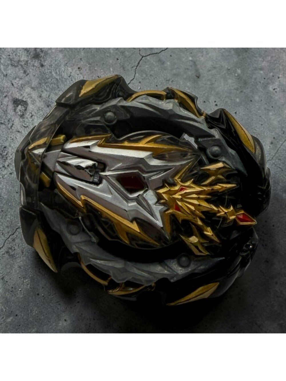 Golden Burst Beyblade Top Toy Sturdy Metal Plastic Design